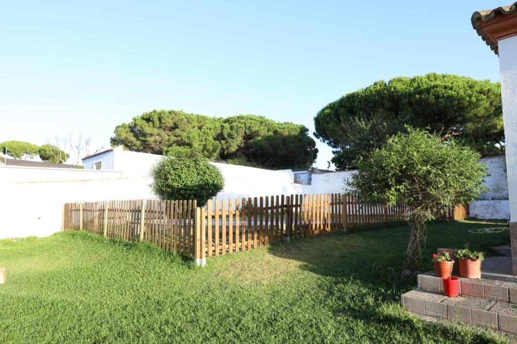 צ'יקלנה דה לה פרונטרה Chalet Con Piscina, Amplio Jardin Y Aire Acondicionado מראה חיצוני תמונה